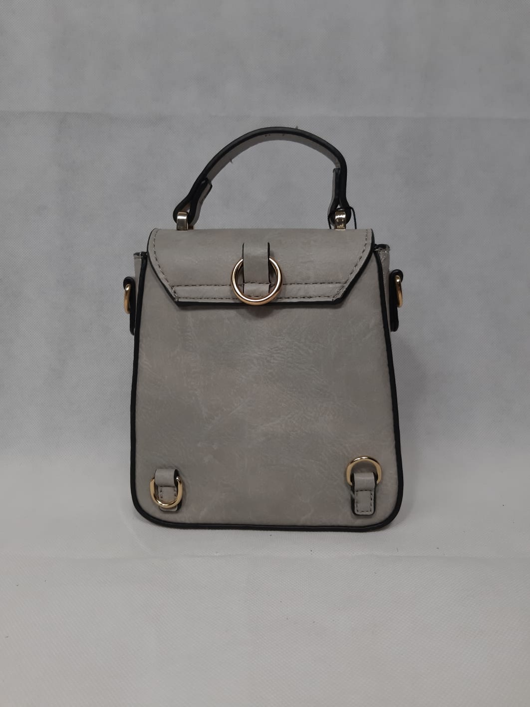 72D40E92-A60C-46A6-9A60-F278BF834972