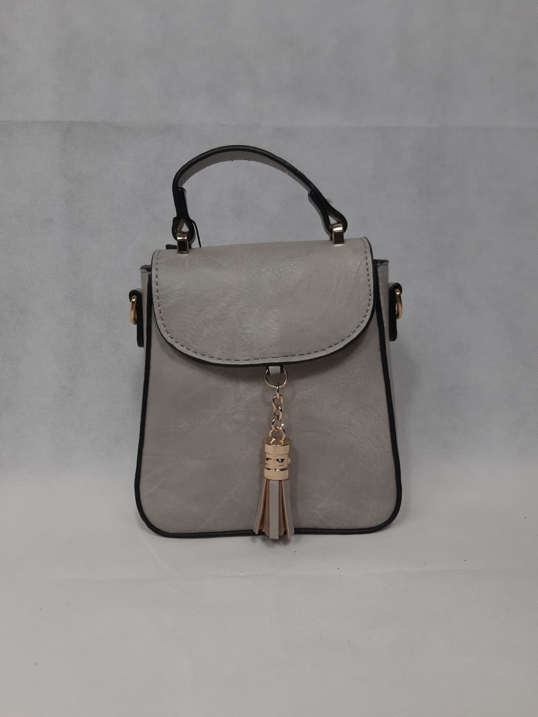 8CBB9E87-A615-4C17-9D35-542AB5D2719B